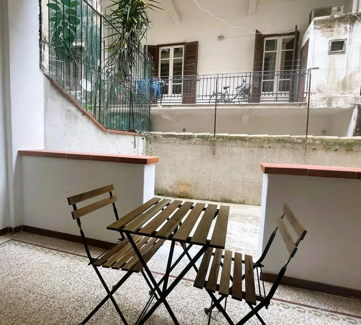 Olivuzza Rooms In Apartment Palermo Pensión