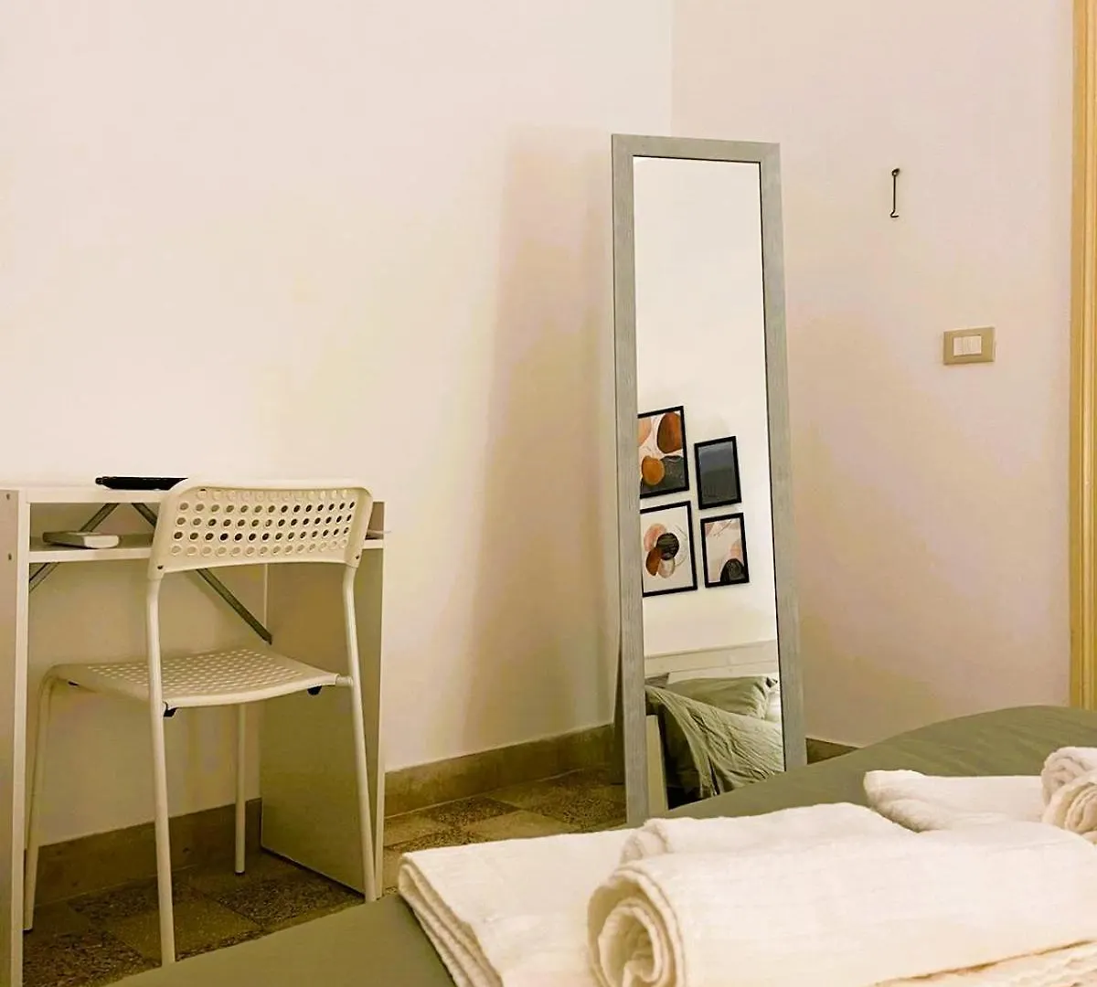 Olivuzza Rooms In Apartment Palermo Guest house